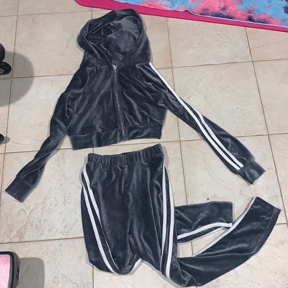 BOUTIQUE velour tracksuit - Picture 1 of 3